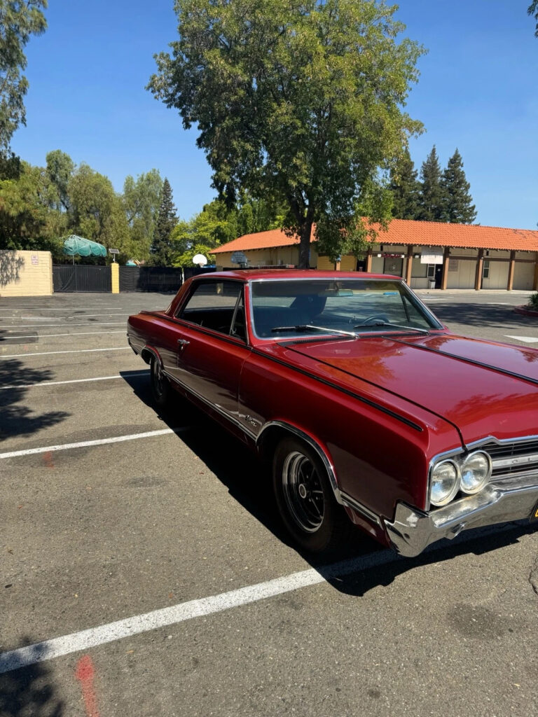 1965 Oldsmobile Cutlass
