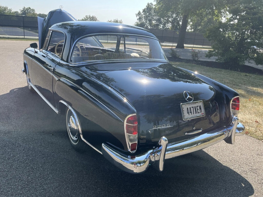 1960 Mercedes-Benz 220 S 220S