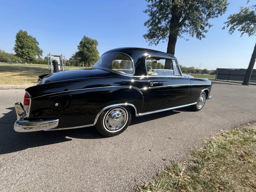 1960 Mercedes-Benz 220 S 220S