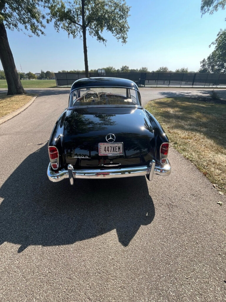 1960 Mercedes-Benz 220 S 220S