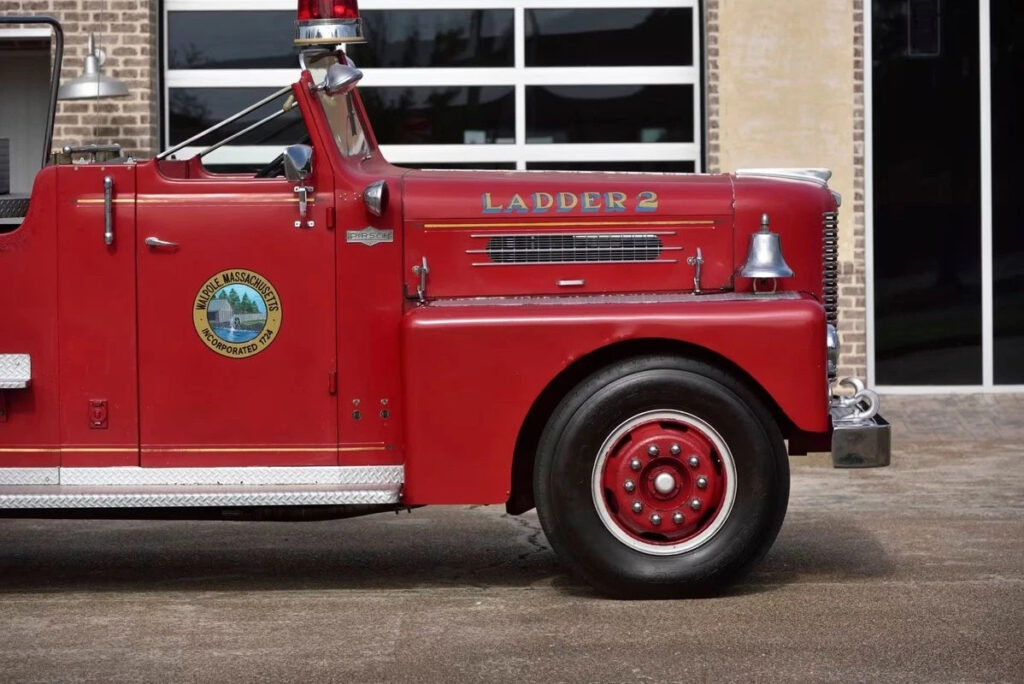 1960 Pirsch Aerial Ladder Fire Truck