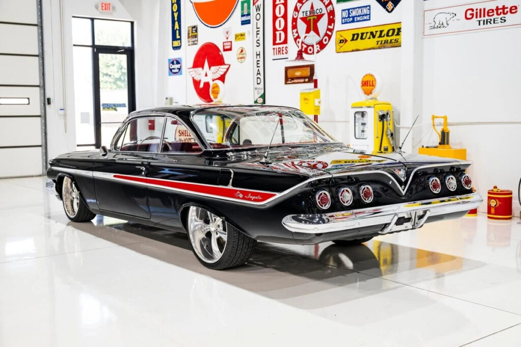 1961 Chevrolet Impala Bubble Top