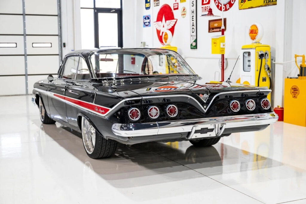 1961 Chevrolet Impala Bubble Top