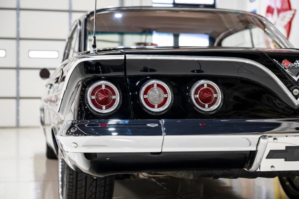 1961 Chevrolet Impala Bubble Top
