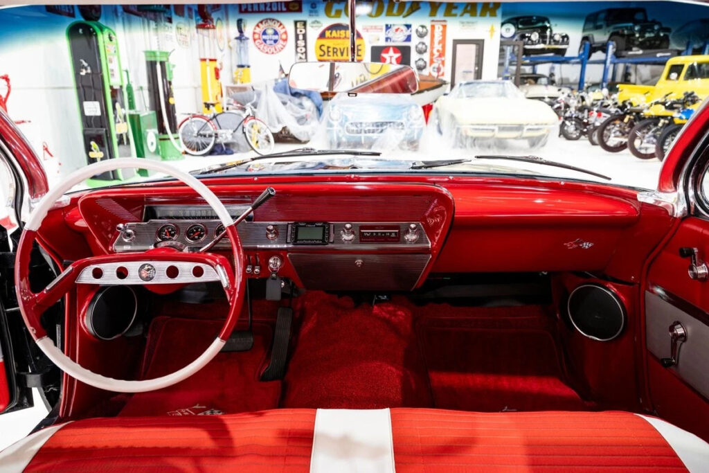 1961 Chevrolet Impala Bubble Top