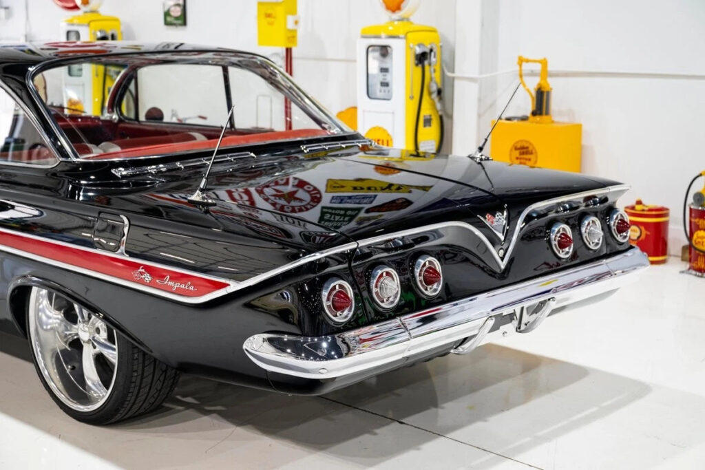 1961 Chevrolet Impala Bubble Top