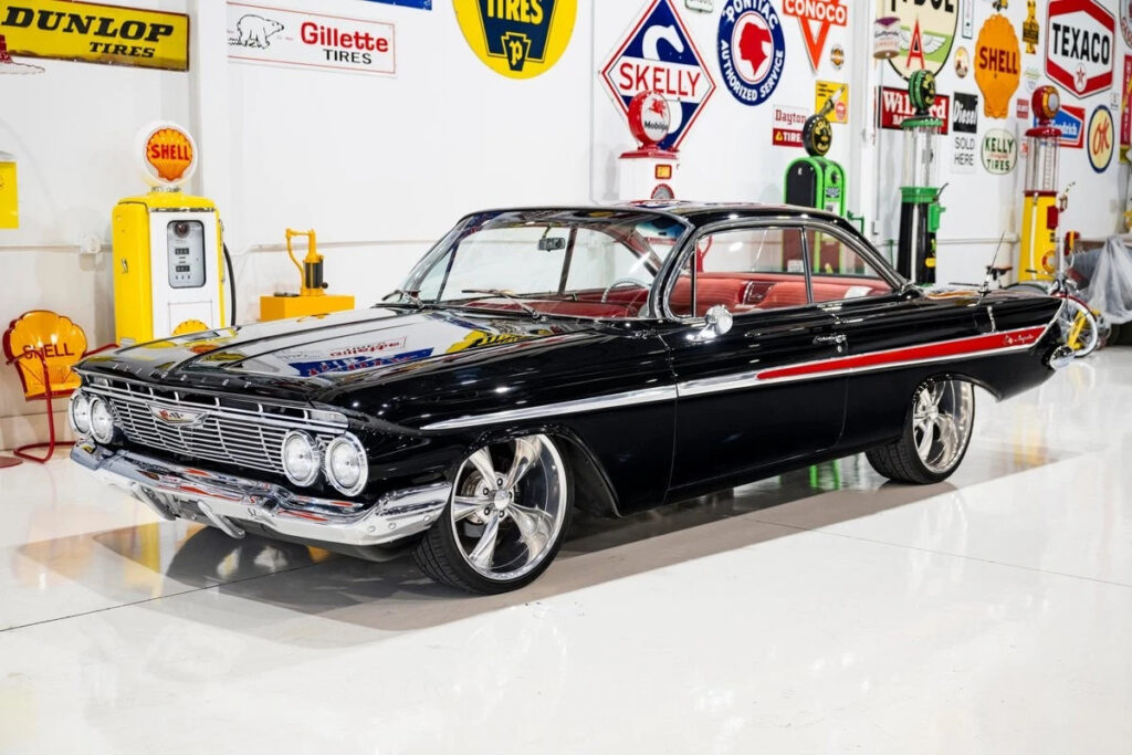 1961 Chevrolet Impala Bubble Top