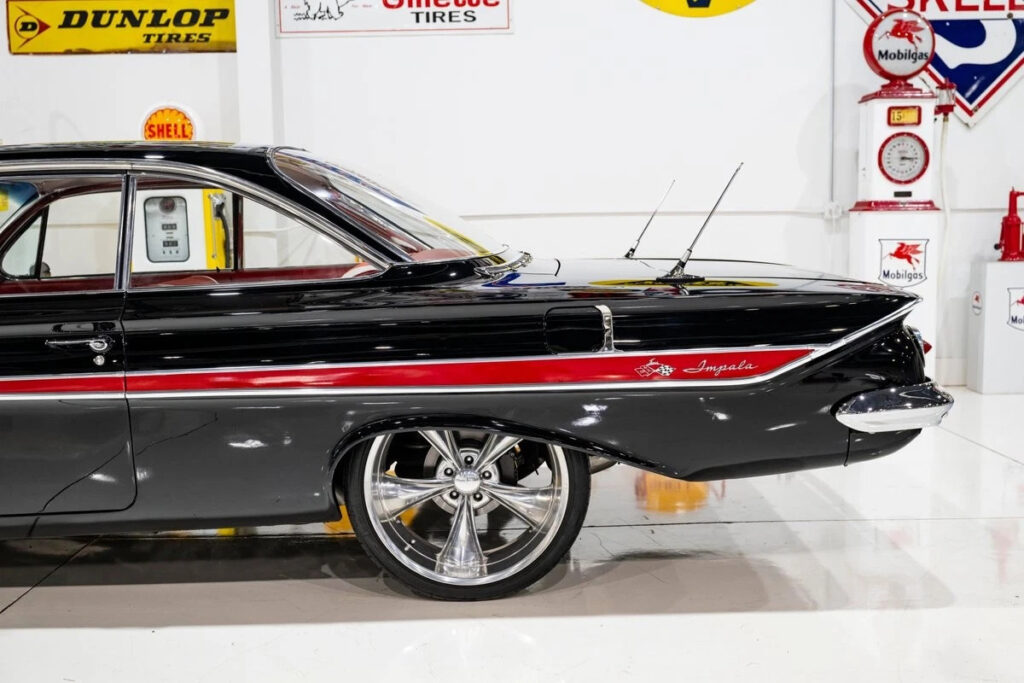 1961 Chevrolet Impala Bubble Top