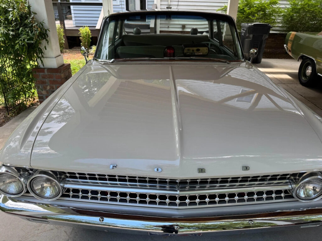 1961 Ford Fairlane