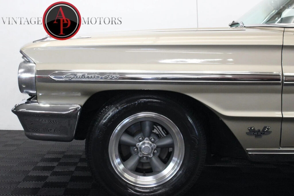 1964 Ford Galaxie 390 V8 4 Speed 427 Tribute