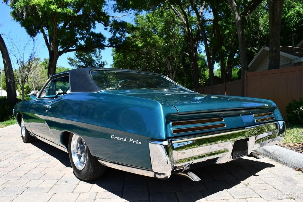 1967 Pontiac Grand Prix Auto Bucket Console Drives Amazing!!
