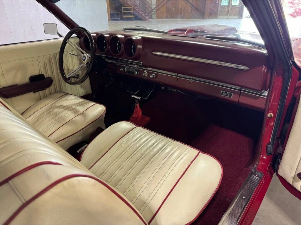 1968 Ford Torino GT Freshly Built 302 V8, Transgo Shift Kit, Candy Apple Red