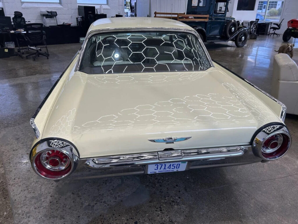 1963 Ford Thunderbird