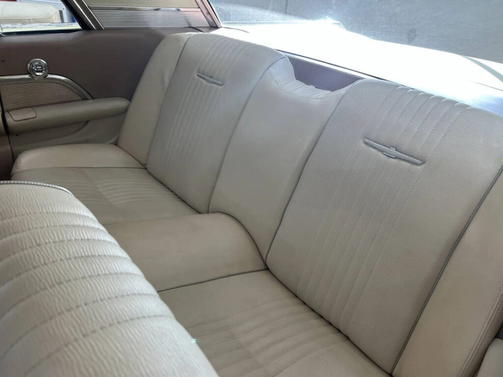 1963 Ford Thunderbird