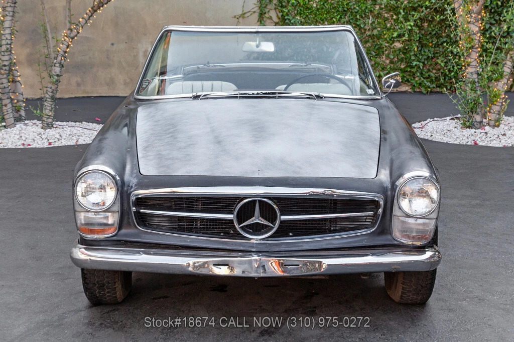 1966 Mercedes-Benz 230sl Pagoda