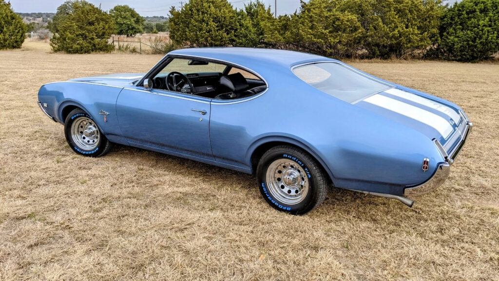1969 Oldsmobile Cutlass low Miles Original Condition Rally Stripes Coupe