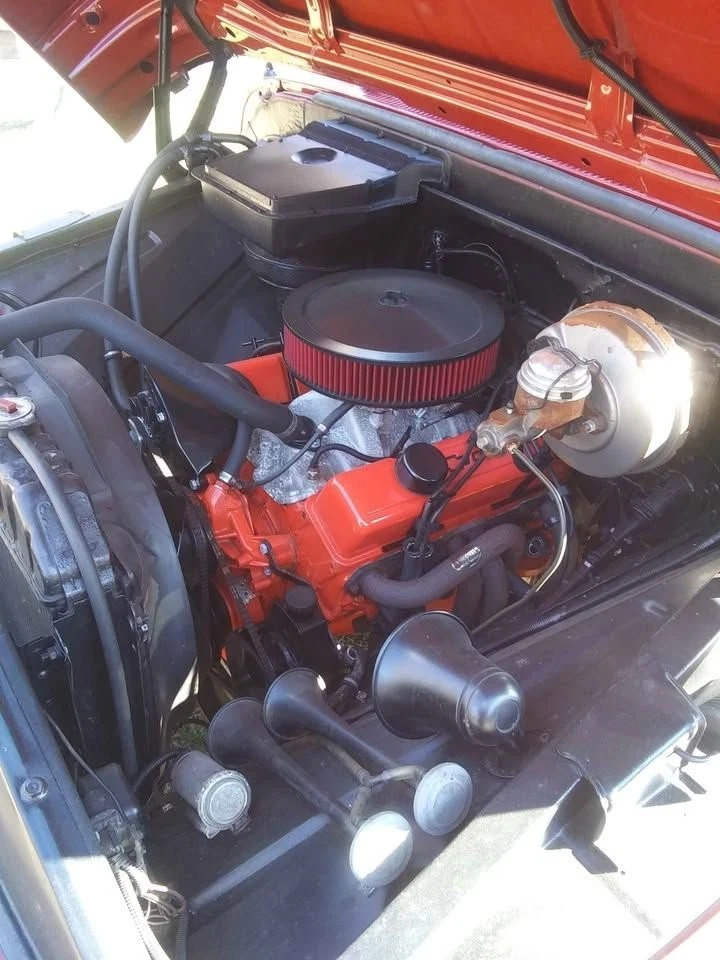 1965 Chevrolet C/K Pickup 1500 300 Miles, 400 Small Block V8, Red Exterior