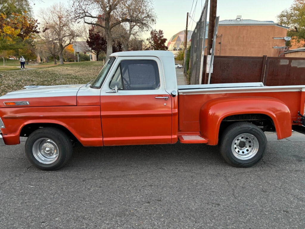 1969 Ford F-100