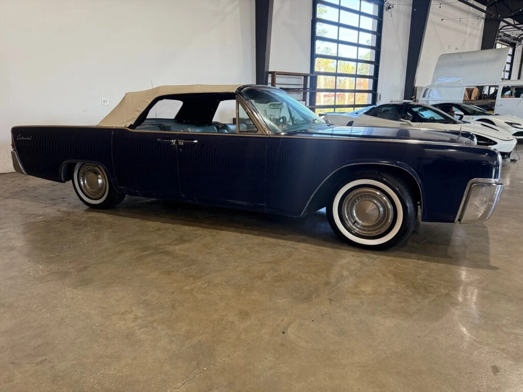 1962 Lincoln Continental Convertible