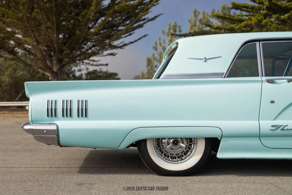 1960 Ford Thunderbird Hardtop Coupe