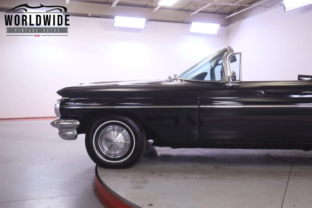 1960 Pontiac Bonneville Convertible