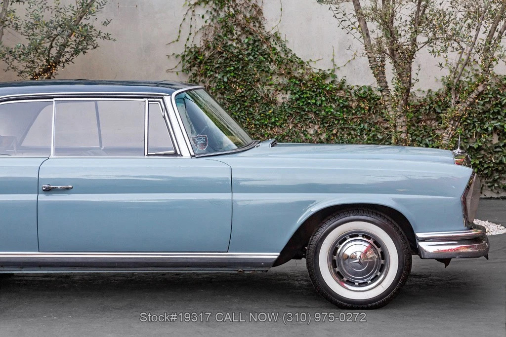 1961 Mercedes-Benz 220seb Sunroof Coupe 4-Speed