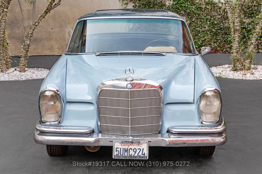 1961 Mercedes-Benz 220seb Sunroof Coupe 4-Speed