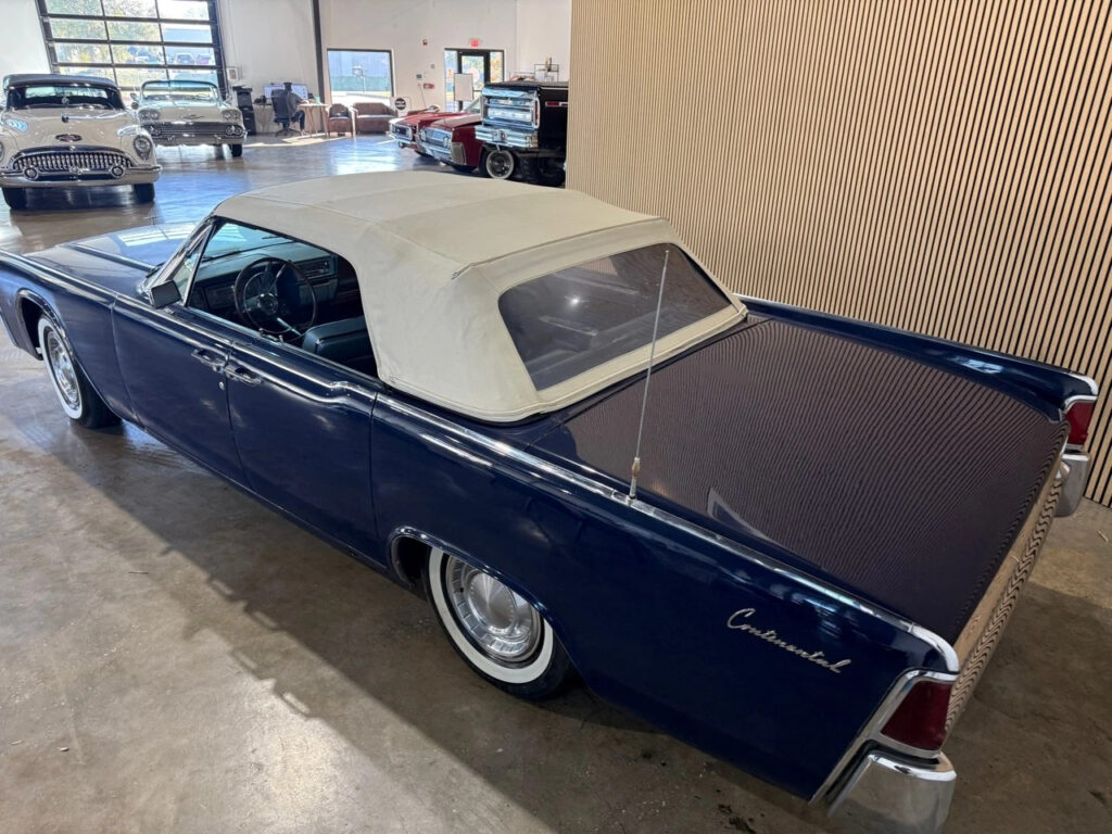 1962 Lincoln Continental Convertible