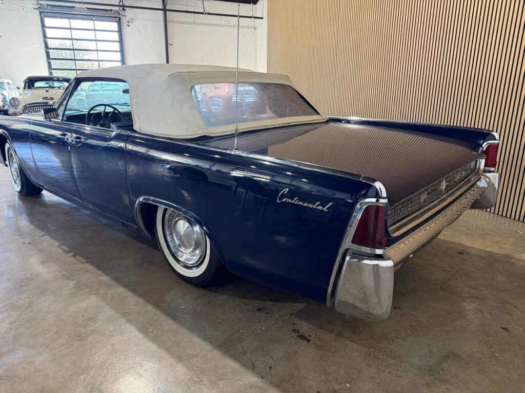 1962 Lincoln Continental Convertible