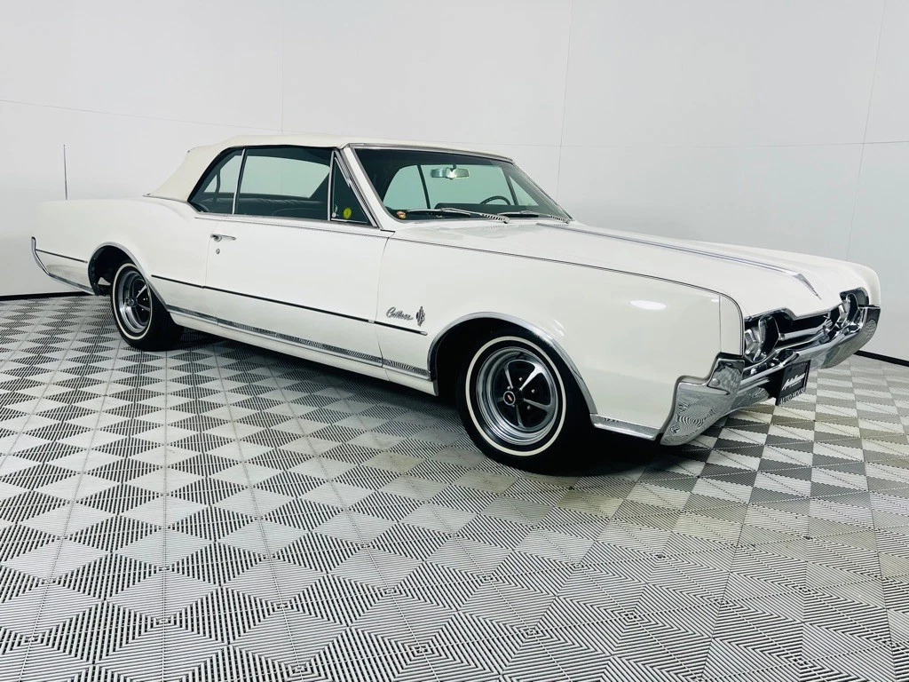 1967 Oldsmobile Cutlass Supreme Coupe