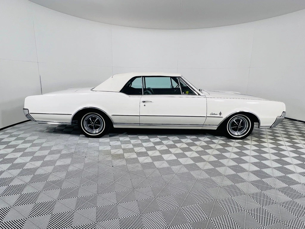 1967 Oldsmobile Cutlass Supreme Coupe