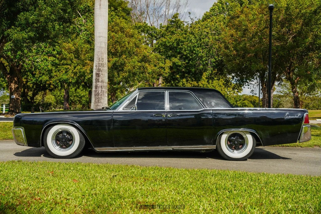 1961 Lincoln Continental
