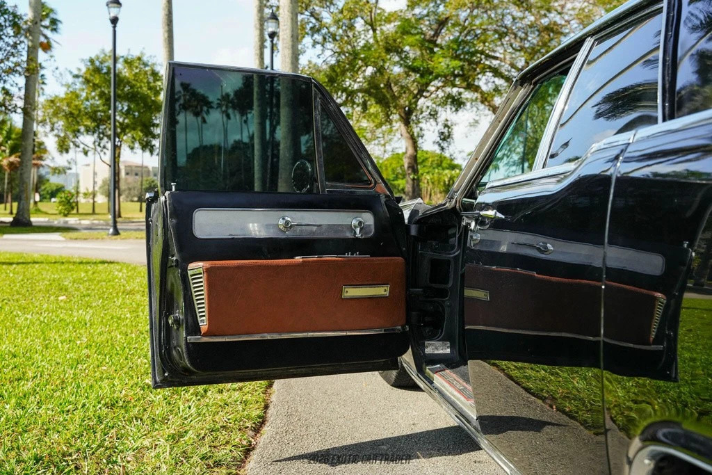 1961 Lincoln Continental