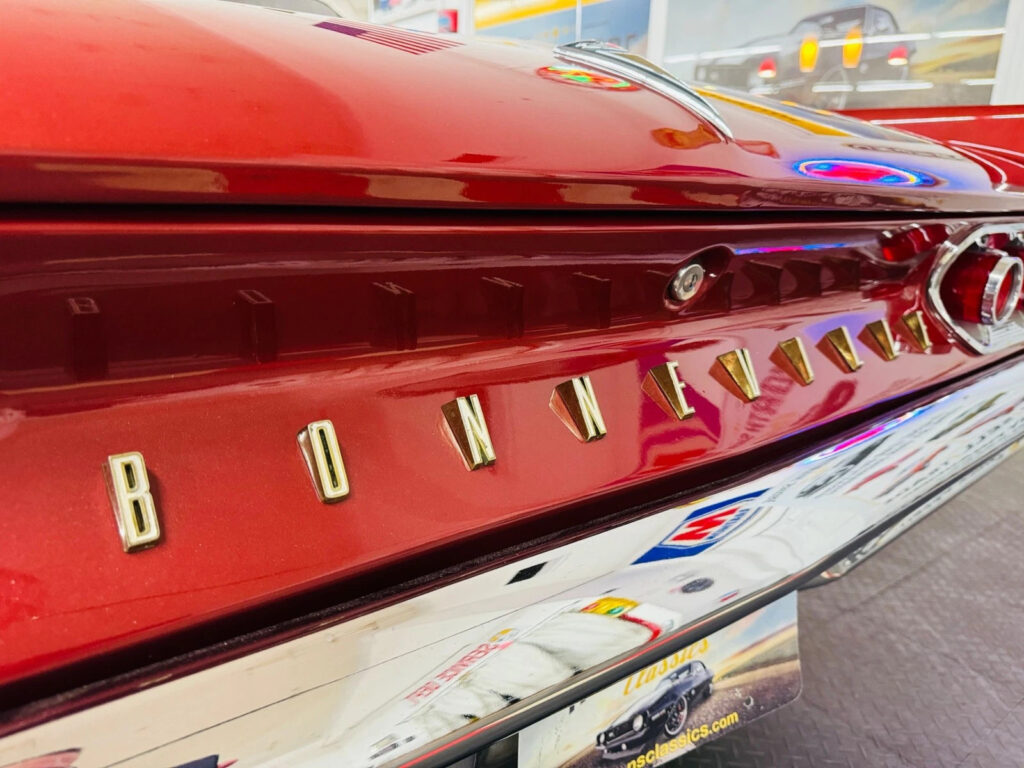 1961 Pontiac Bonneville – TRI Power Convertible