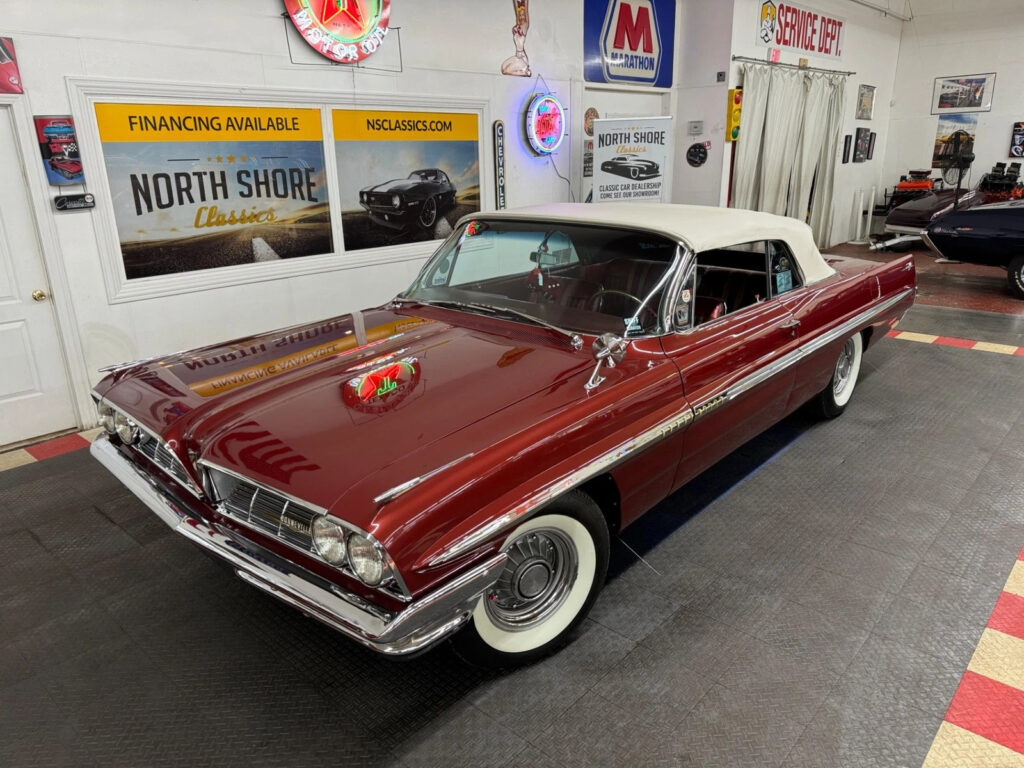 1961 Pontiac Bonneville – TRI Power Convertible