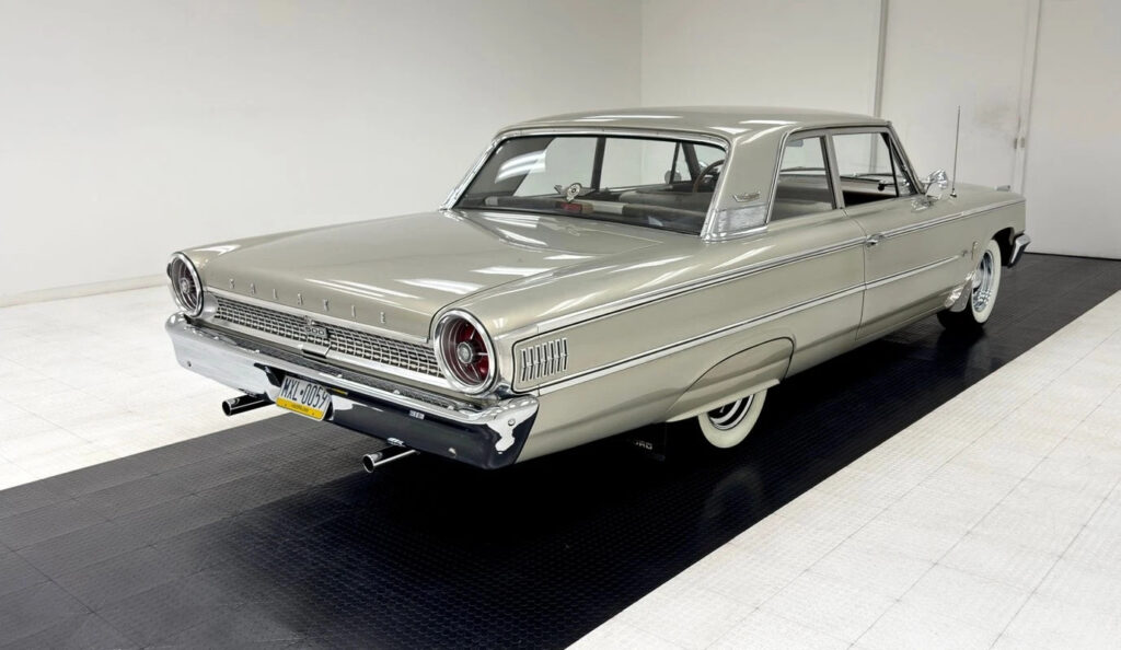1963 Ford Galaxie 500 2 Door Sedan