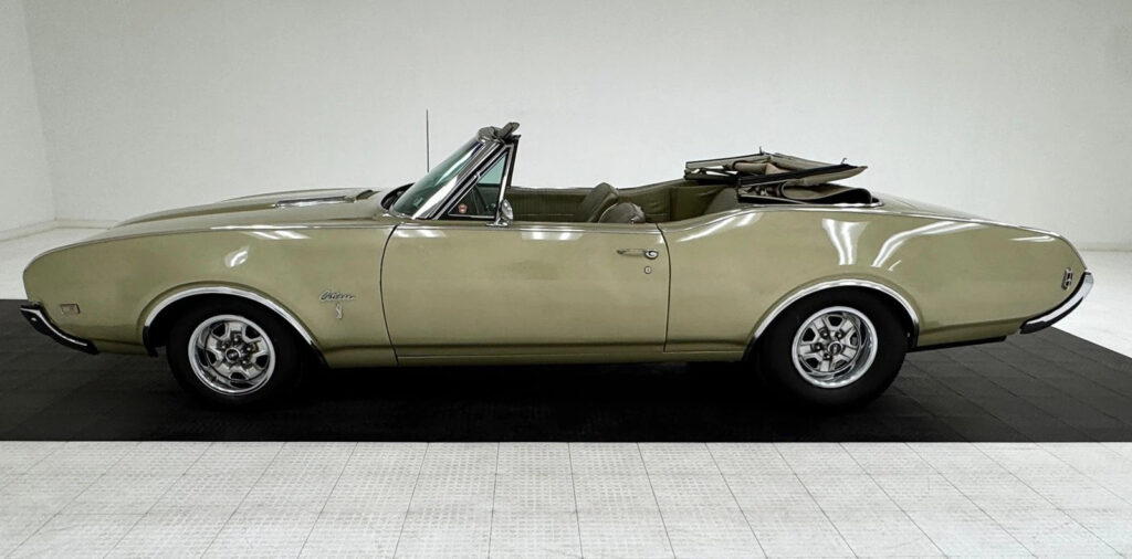 1968 Oldsmobile Cutlass S Convertible