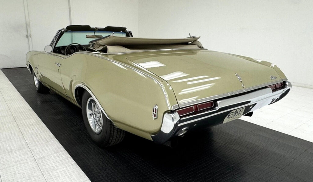 1968 Oldsmobile Cutlass S Convertible