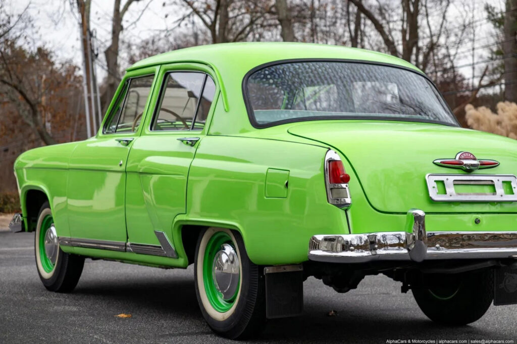 1961 Volga Sedan, GAZ 21