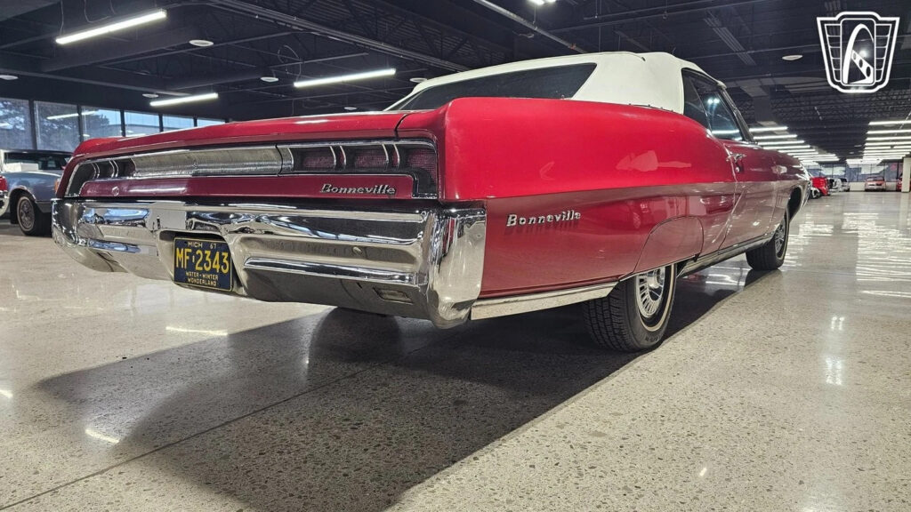 1967 Pontiac Bonneville Convertible