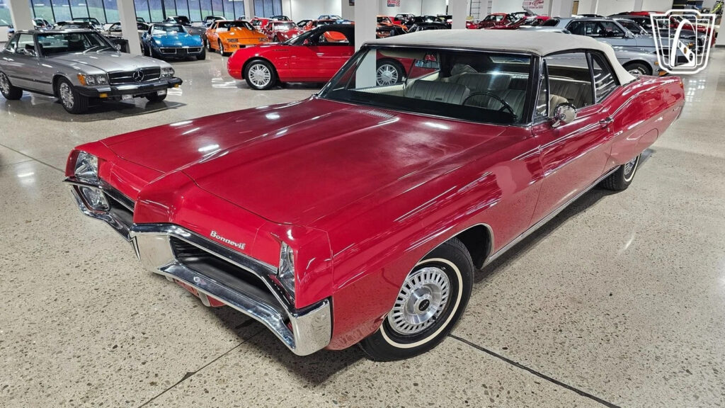 1967 Pontiac Bonneville Convertible