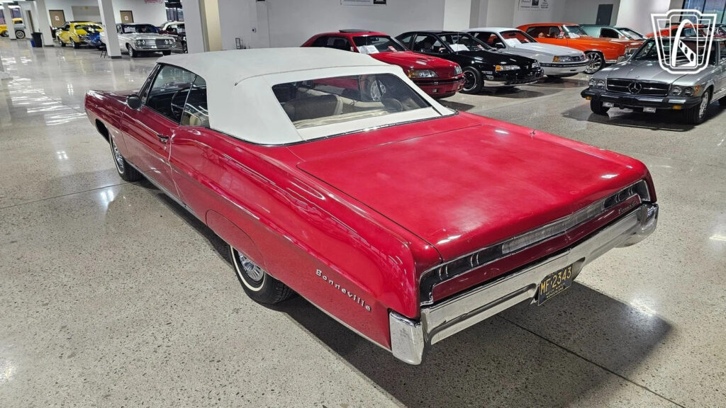 1967 Pontiac Bonneville Convertible