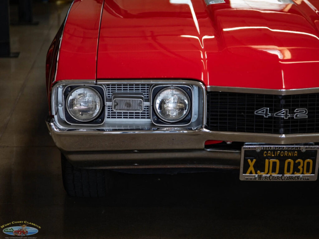 1968 Oldsmobile Cutlass Supreme 350 V8 Convertible with Hurst 4 spd Manual Trans