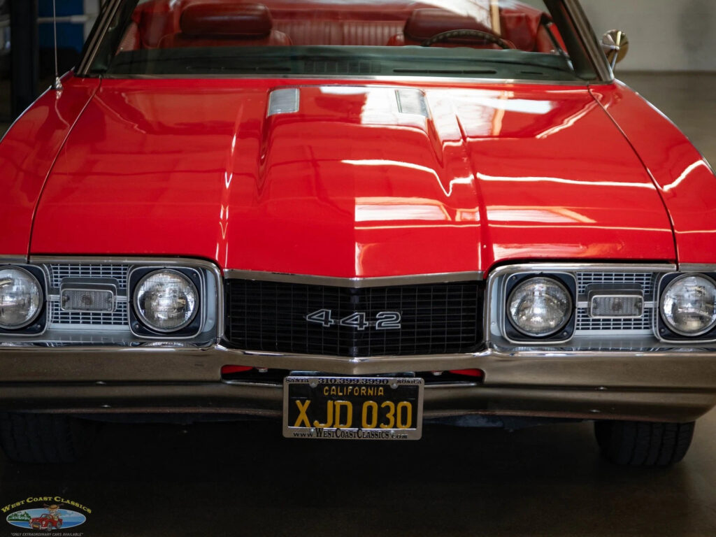 1968 Oldsmobile Cutlass Supreme 350 V8 Convertible with Hurst 4 spd Manual Trans