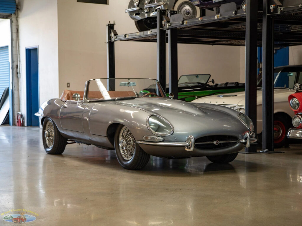 1963 Jaguar XKE E-Type Series I Electric Roadster 2 Door Convertible