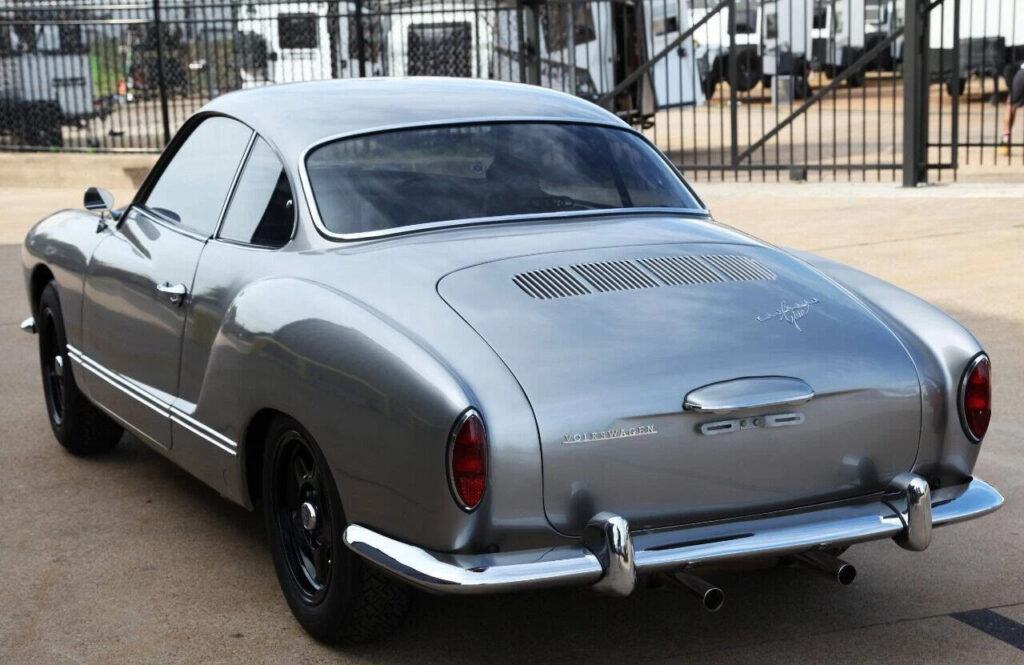 1965 Volkswagen Karmann Ghia Type 14 2+2 GHIA