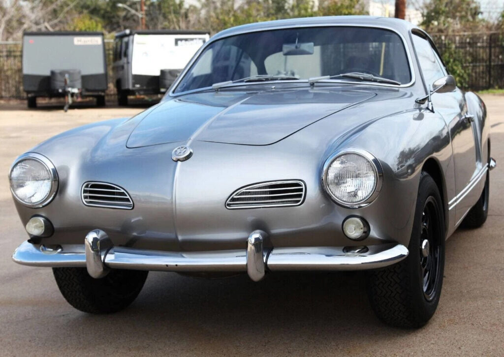 1965 Volkswagen Karmann Ghia Type 14 2+2 GHIA