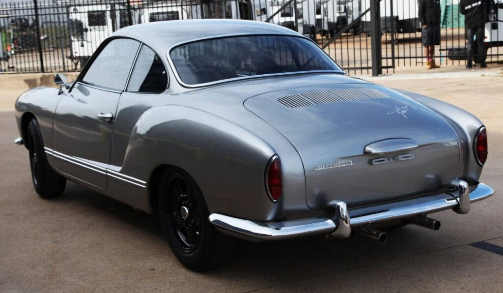 1965 Volkswagen Karmann Ghia Type 14 2+2 GHIA