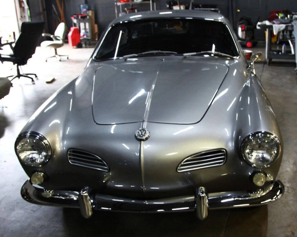 1965 Volkswagen Karmann Ghia Type 14 2+2 GHIA