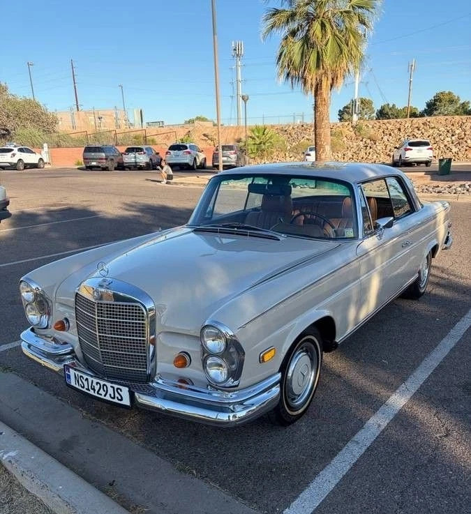 1969 Mercedes-Benz 280se A/C, PS, Head Recond, Pertronix Ignition
